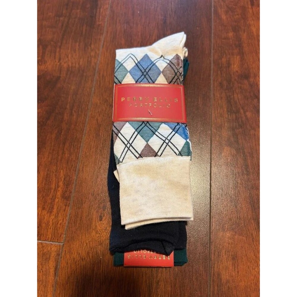3 pairs men’s socks